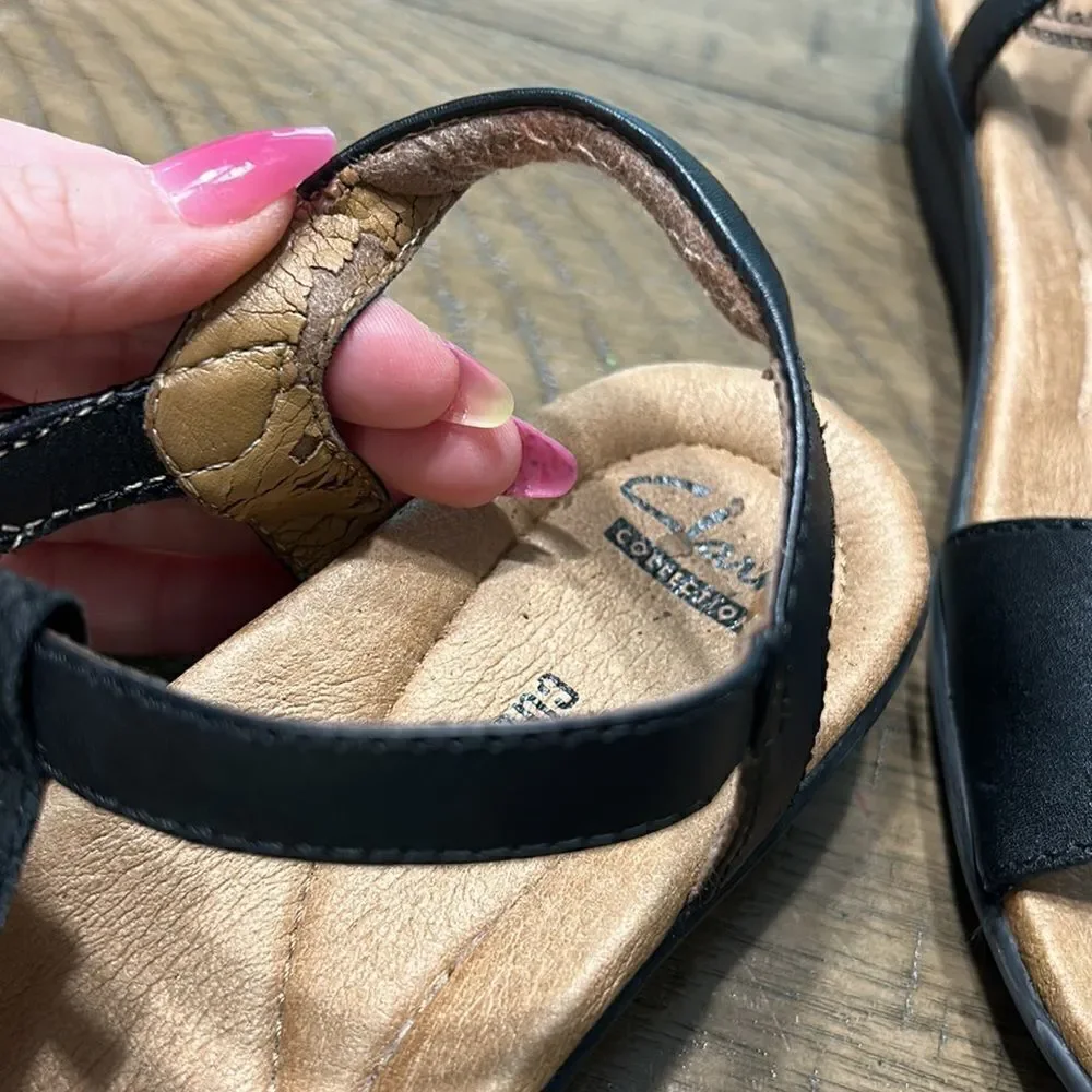 Clarks Black and Tan Sandals - Picture 9 of 12